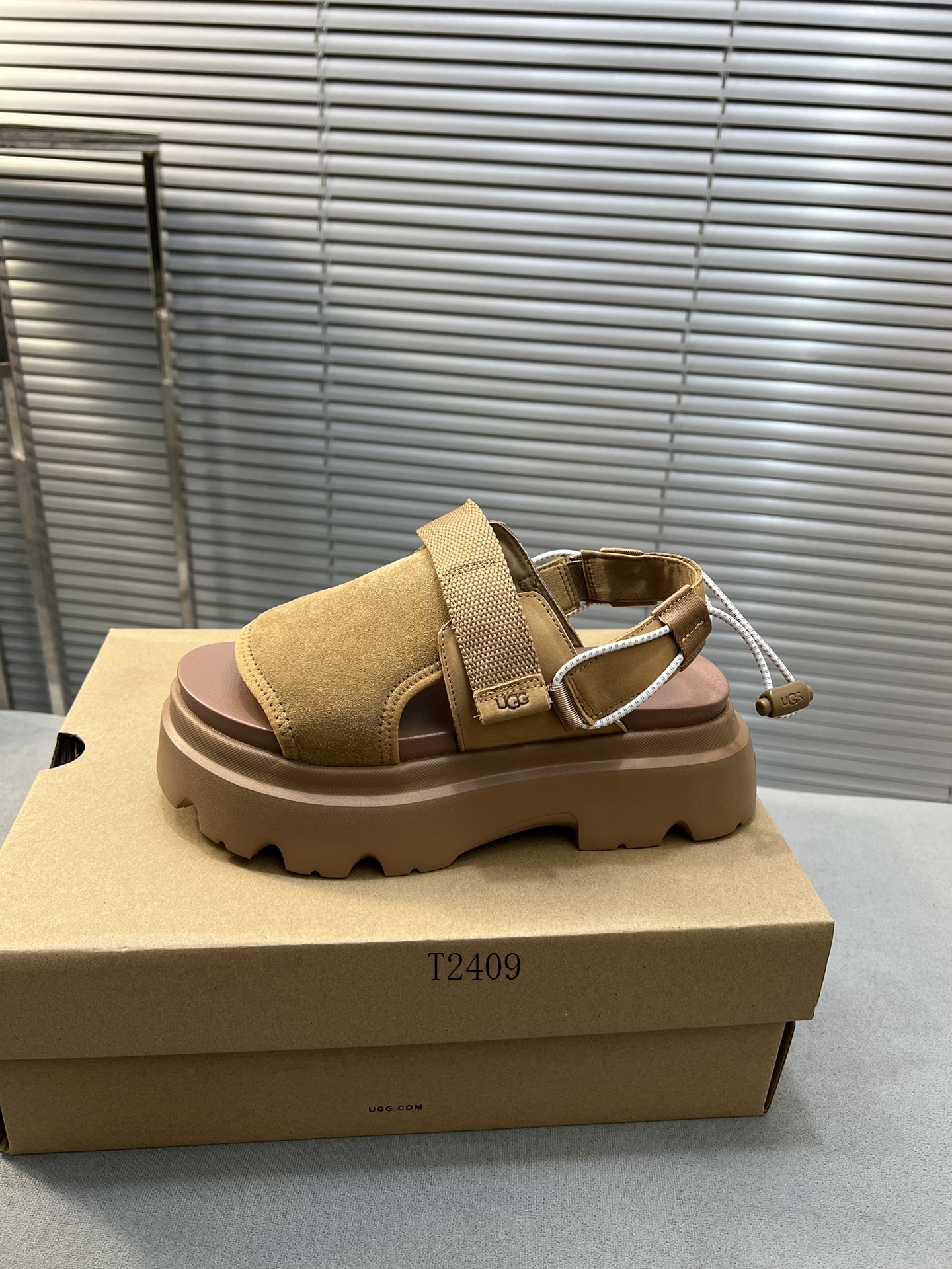 UGG Sandal Women 0909